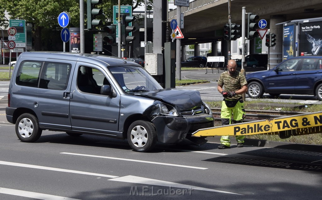 VU Koeln Deutz Mesekreisel P103.JPG - Miklos Laubert